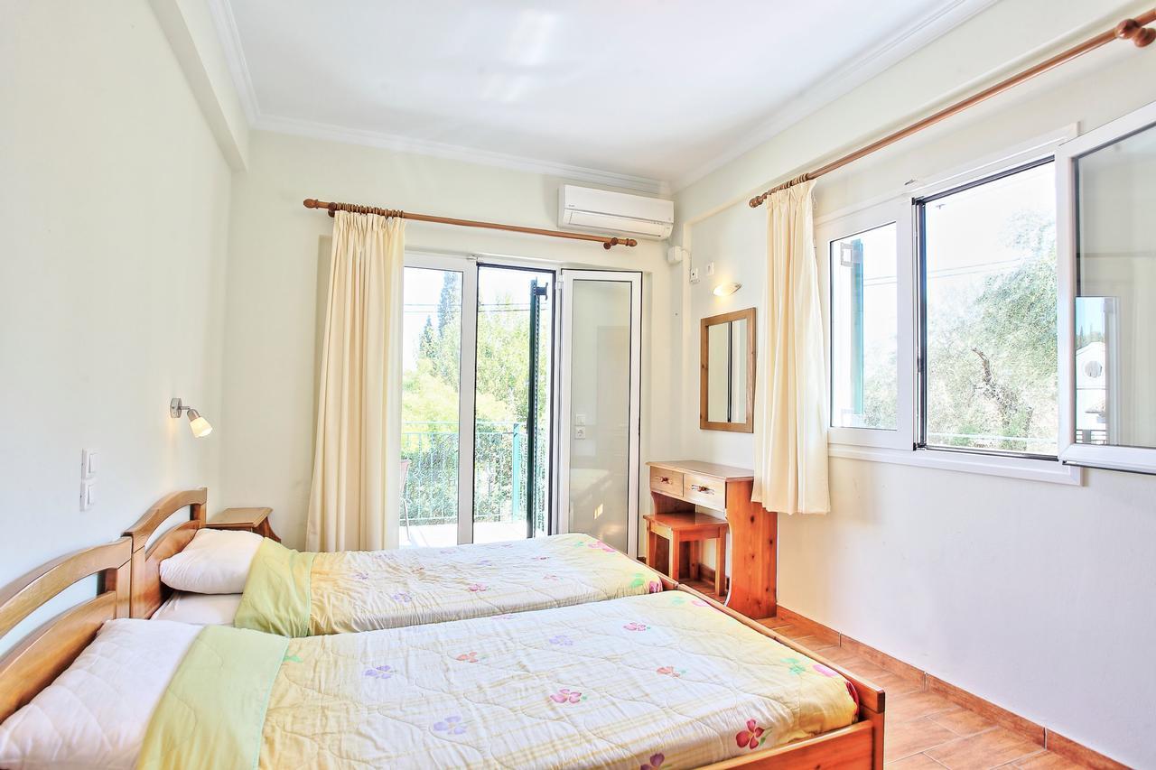 Katerina House Apartment Калами Екстериор снимка